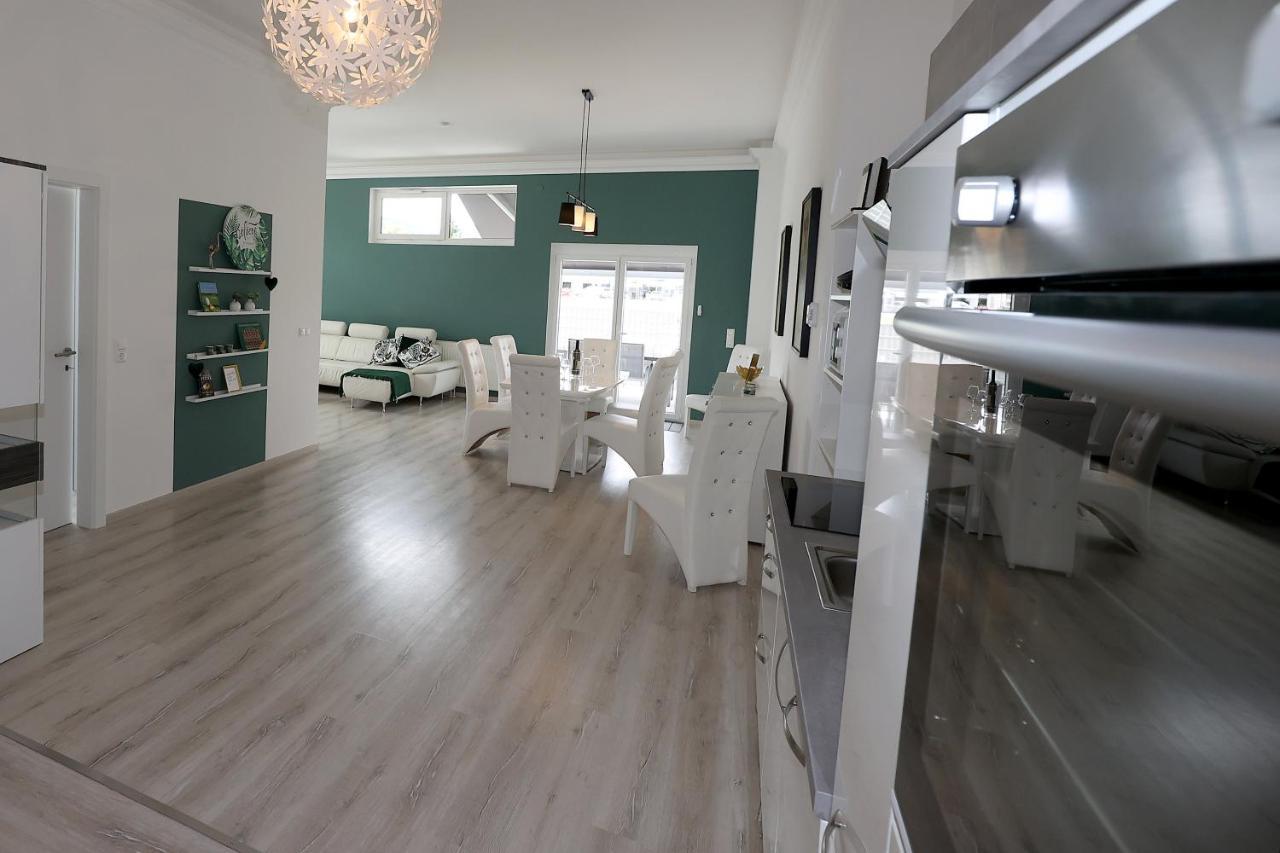 Exklusive Fw Mit 3 Sz Und Grosser Terrasse Gratkorn Exterior foto